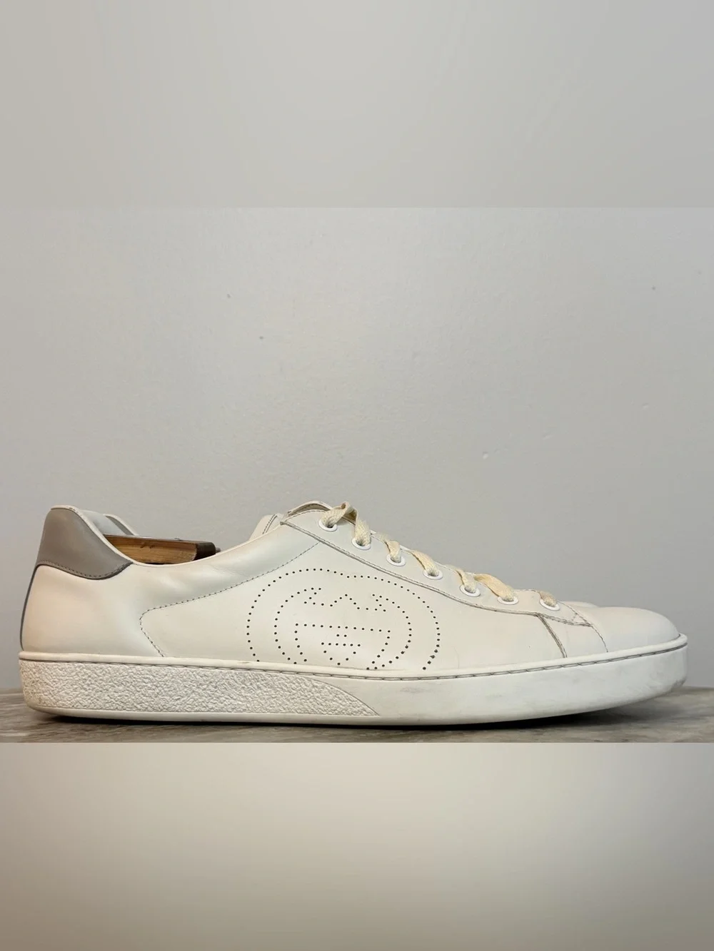 Gucci Cream/White/Grey Leather Perforated GG Ace Sneakers12 UK| 12.5 US| 46 EU - Picture 3 of 9